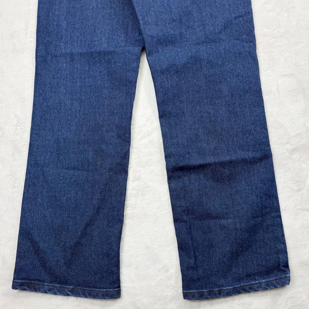 Lee relaxed fit